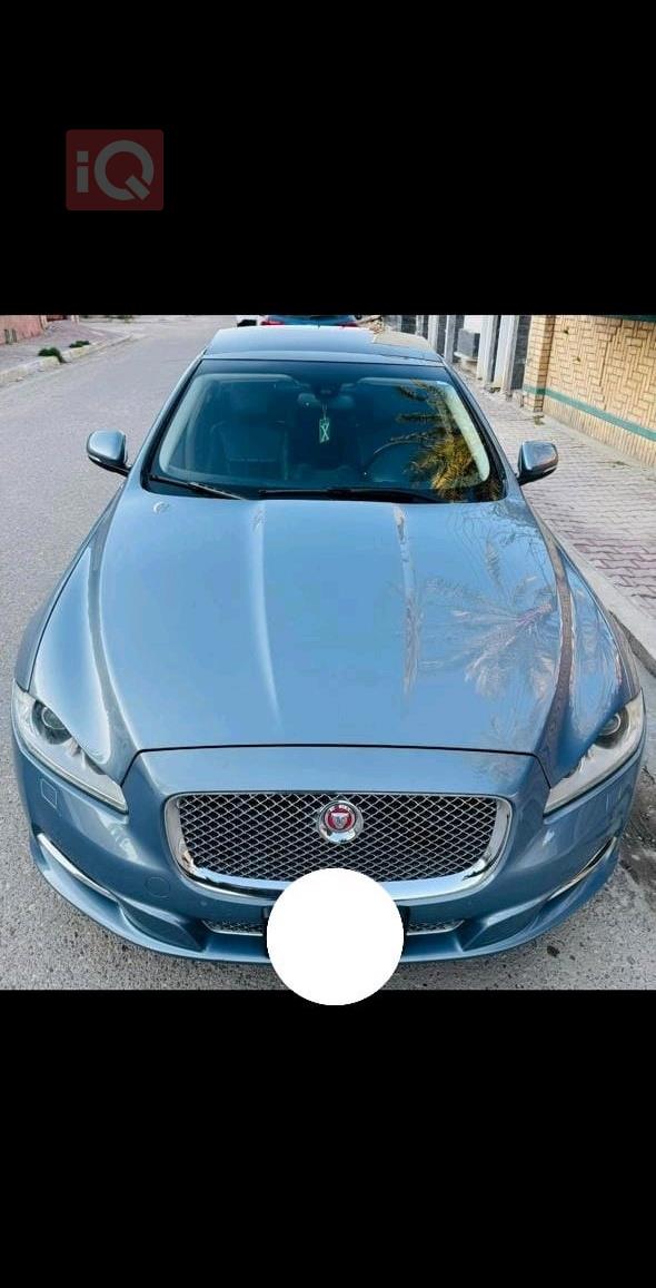 جاكوار XJ